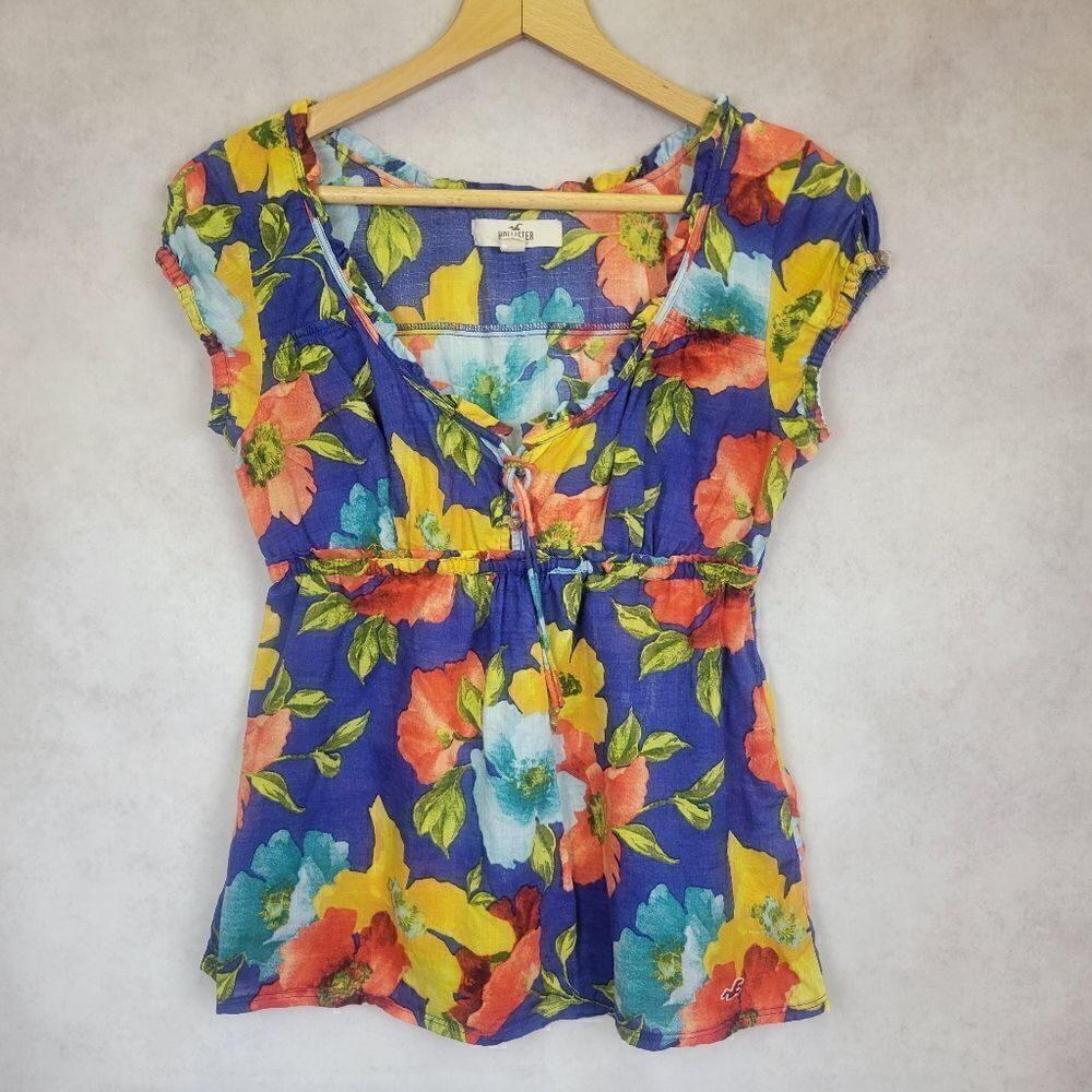 Hollister Blue Floral Top With Elastic Waist Size XS
